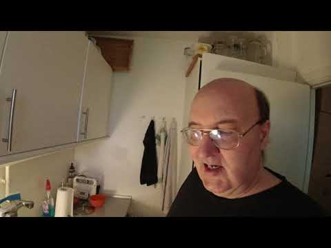 MongoTV_7479 - MIT COLA GLAS JEG IKKE KUNNE FINDE STOD INDE I KØLESKAB