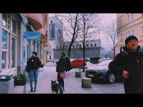PRAGUE STREETS WALK 4K - Walking in VINOHRADY Neighborhood - Relaxing Winter Day Ambience Tour ASMR