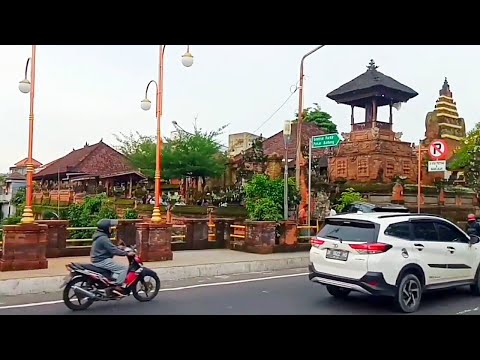 BADUNG MARKET - City life video - busy streets of Denpasar Bali Indonesia