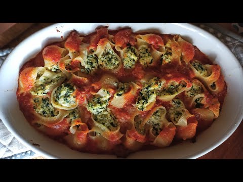 ➡️ricotta spinaci e sugo di salsiccia 👍 prova questo piatto favoloso.