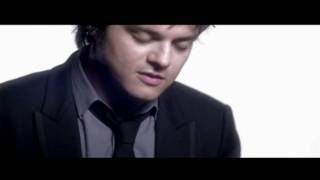 Jamie Cullum - Don't Stop The Music (Official Music Video)