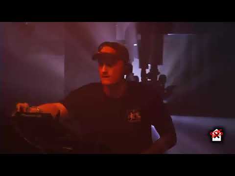 Inhalt der Nacht @ TAKE ME BACK TO OUR SPACES