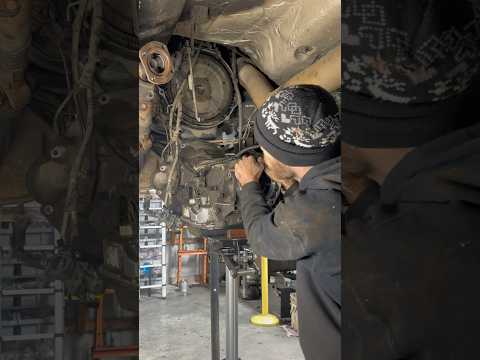 2007 RAM Cummins Transmission Removal #dodge #ram #68rfe #rebuild #clutch #torque
