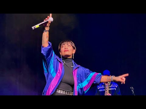 ANA TIJOUX - Somos Sur (Logroño - Ayuntamiento) 2022-11-12 - Cuéntalo 2022