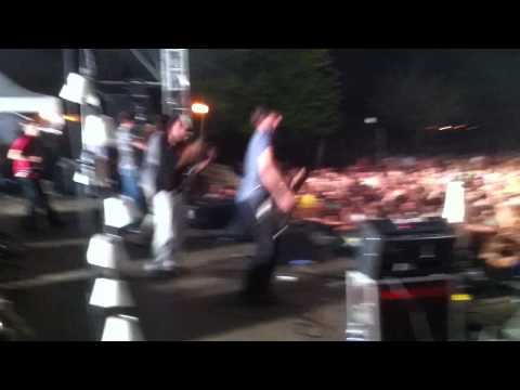 Les Hurlements d'Léo - Musicalarue 2011