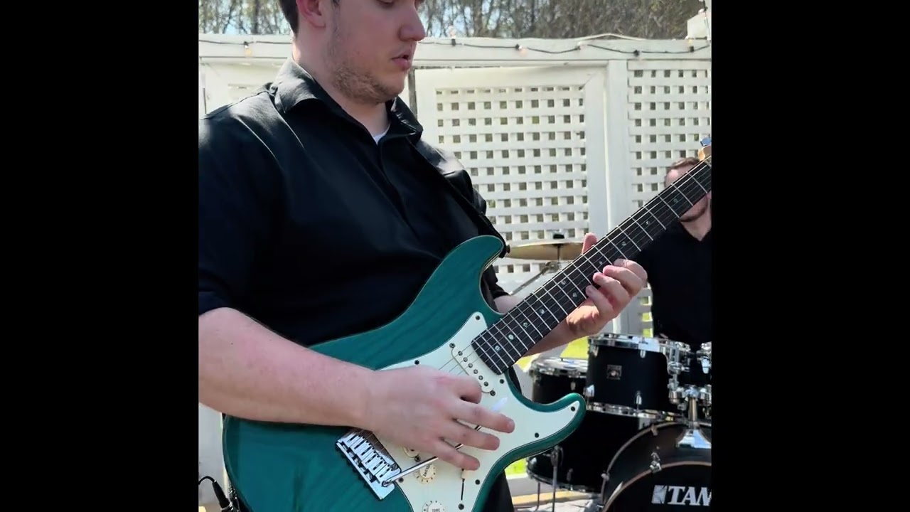 Promotional video thumbnail 9 for Electric Harmony