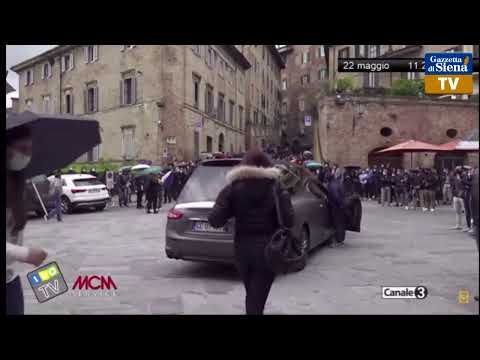 I funerali di Andrea Mari detto Brio dalla Basilica di Santa Maria in Provenzano