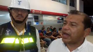 El presidente del colegio de ingenieros de tabasco Javier Jimenez  lopez llega  a despedir  a delega