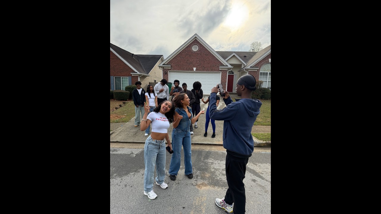 Hope & Faith get caught outside of Larry’s House making a music video dissing Destiny