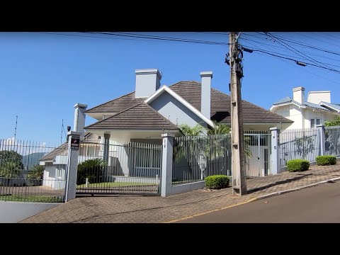 CASA COM 5 DORMITÓRIOS, 3 VAGAS, 370M² ÁREA PRIVATIVA para venda EM JARDIM DO ALTO