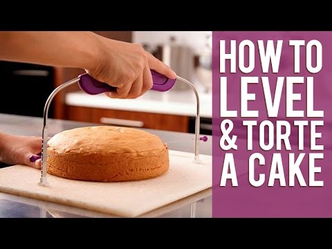 How to Level and Torte a Cake from Wilton