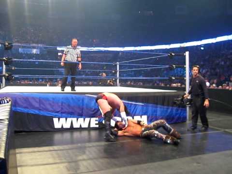 WWE Smackdown Edmonton 08/09 - John Morrison vs. CM Punk