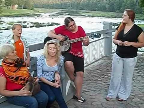 Afanasjevu ģimene. vēl ir laiks