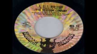 1910 Fruitgum Company -- 1,2,3, Red Light / Original 45Single 1968 / HD 720p (With LYRICS Bonus)