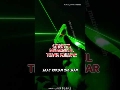 serat optik, cahaya bisa berbelok di kabel.