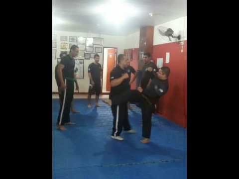 KRAV MAGÁ CAMPOS RJ  Magisto