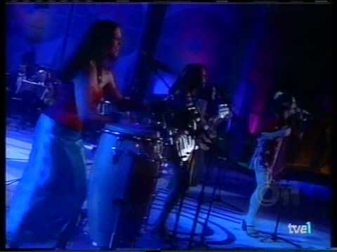 OTI 2000 Estados Unidos - Hierba Mala - Hermanas Chirino