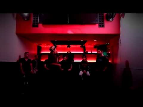 Klone vs Wilfred (Batalla de Gallos en Caramelo)