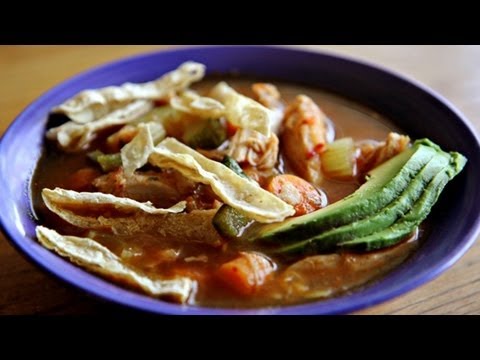 How to Make Chicken Tortilla Soup | Hilah Cooking