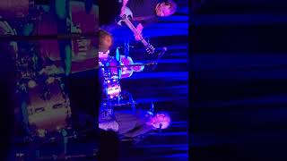 Buffalo tom | Frozen Lake