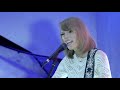 Taylor Swift - Wildest Dreams / Shake It Off (Live At The Nova's Red Room)