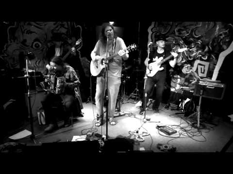 Duo Juyos Complet - Balcan Camp, Hudební Bazar, 24. 4. 2015, 2/2
