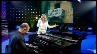 Serena Autieri canta con Marco di Gennaro a Domenica In per SHAKESPEARE IN JAZZ