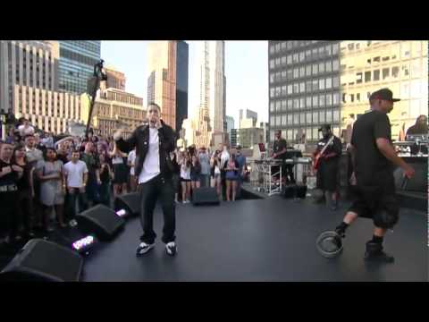 Eminem ft. Jay Z - Renegade (Live on Letterman) [HD 1080p]