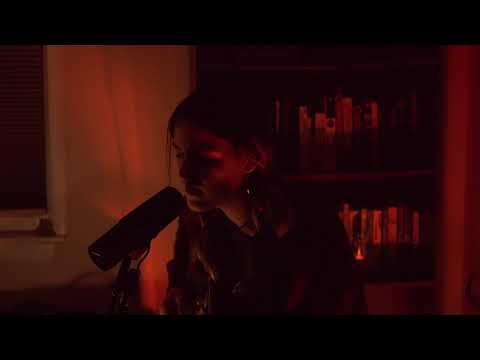 Hannah Stone - Something In The Way (Nirvana cover)