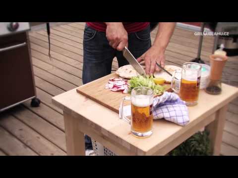 Grilování na terase