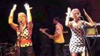 The Pipettes - I Love You (live 2007-06-12)