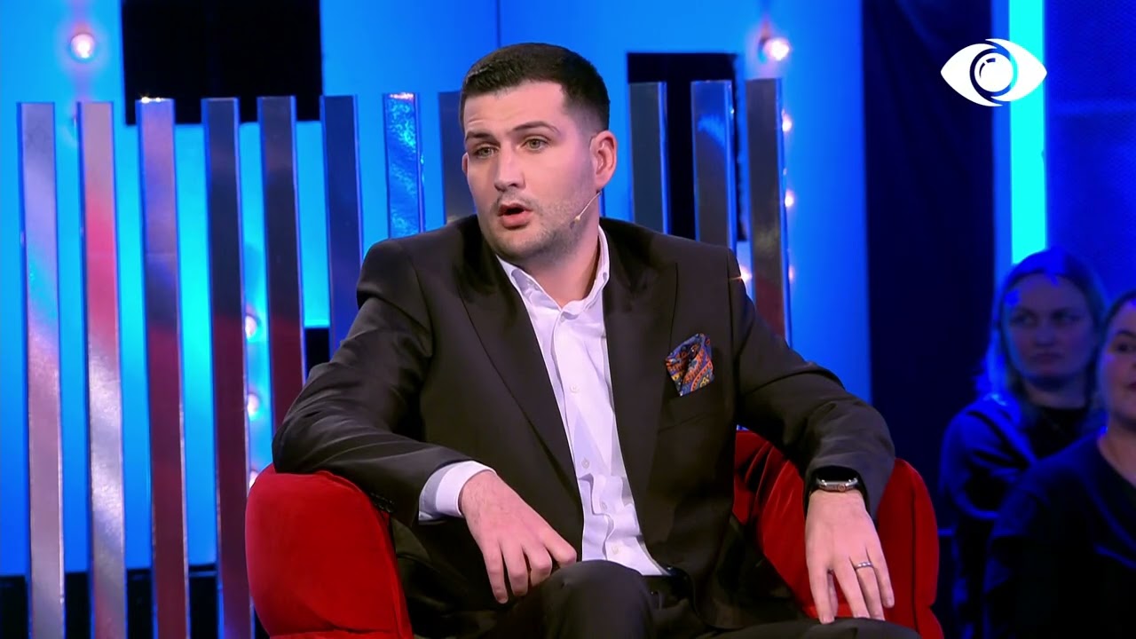 “Jemi ndjerë të ofenduar”/ Visi dhe Qetsori sqarohen me opinionistët: Nuk u përmend asnjë emër