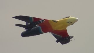 preview picture of video 'Hunter F58A Miss Demeanour at Yeovilton 26th July 2014'
