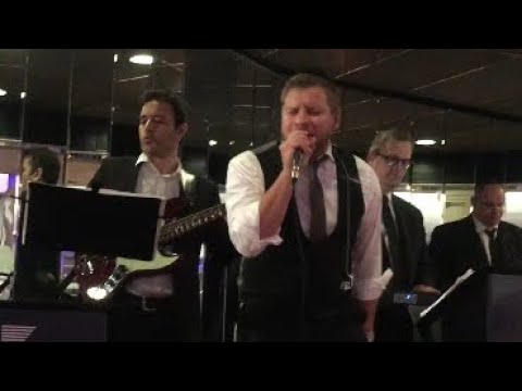 MORDECHAI SHAPIRO - Schar Mitzvah Wedding Rock Version מרדכי שפירא - שכר מצוה חתונה רוק גרסה