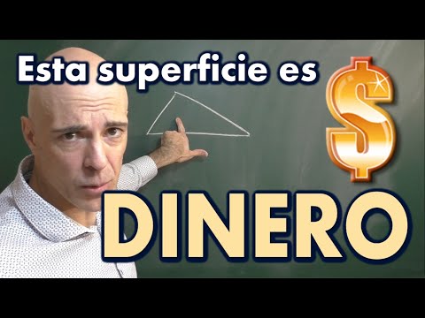 Área de un triángulo que representa DINERO, no (LONGITUD)²