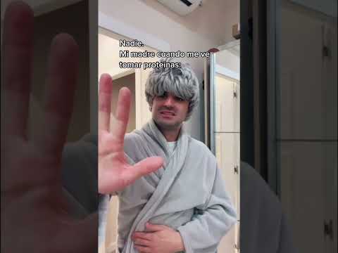 Mi madre me ve tomar PROTEÍNAS 🙃 #shorts
