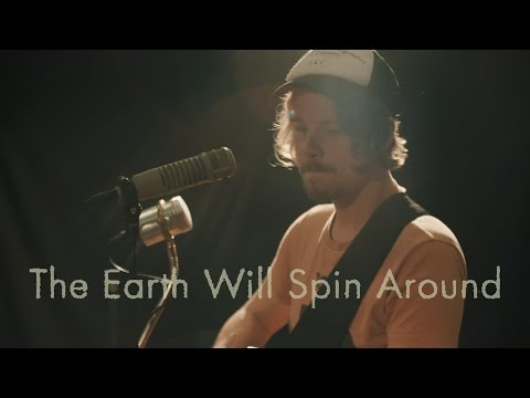 Koria Kitten Riot - The Earth Will Spin Around (live in studio)