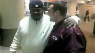 Beanie Sigel Hold&#39;s A Man&#39;s Hand For 2 Minutes Straight