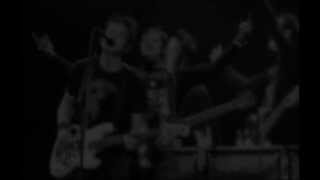 Blink-182 - Obvious (Lyric Video)