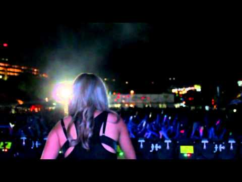 LIZA DIVINE LIVE @ I LIKE PARTY MOVISTAR 2013