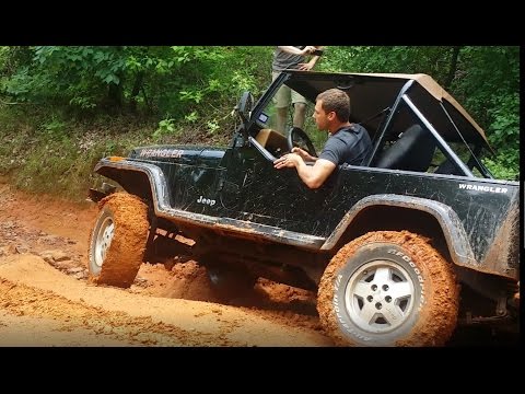 Jeep YJ 2.5 inch Rubicon Express on 31s FLEXED OUT