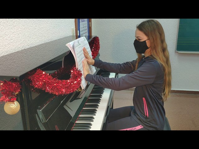 Vídeo relacionado con M'agrada el piano/Me gusta el piano 2