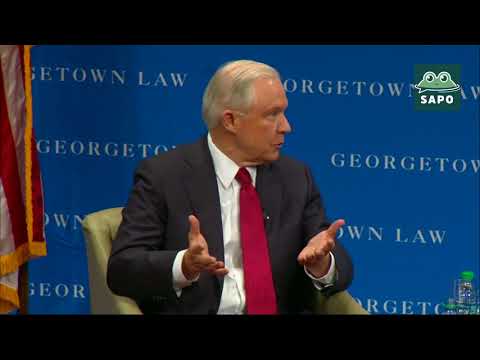 (EN ESPAÑOL) Sessions respalda a Trump en la controversia de la NFL sobre el himno  (09/26/17)