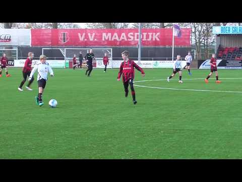 Maasdijk JO13-2 vs KMD JO13-3, 1-12-2018, 1e helft