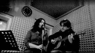 BABY CAN I HOLD YOU (Tracy Chapman - LESSisMORE cover)