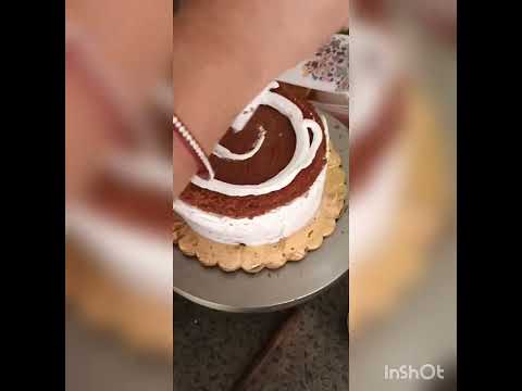 Chocolate cake  icing