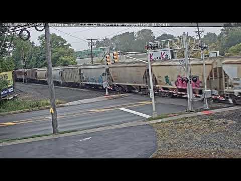 October 7 2018 07:34 sb mix, NYSW cut CSX 5425, 9037 Q409