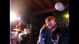 Chixdiggit! "Great Legs" live @Spazio 4 (PC) 30-04-2012