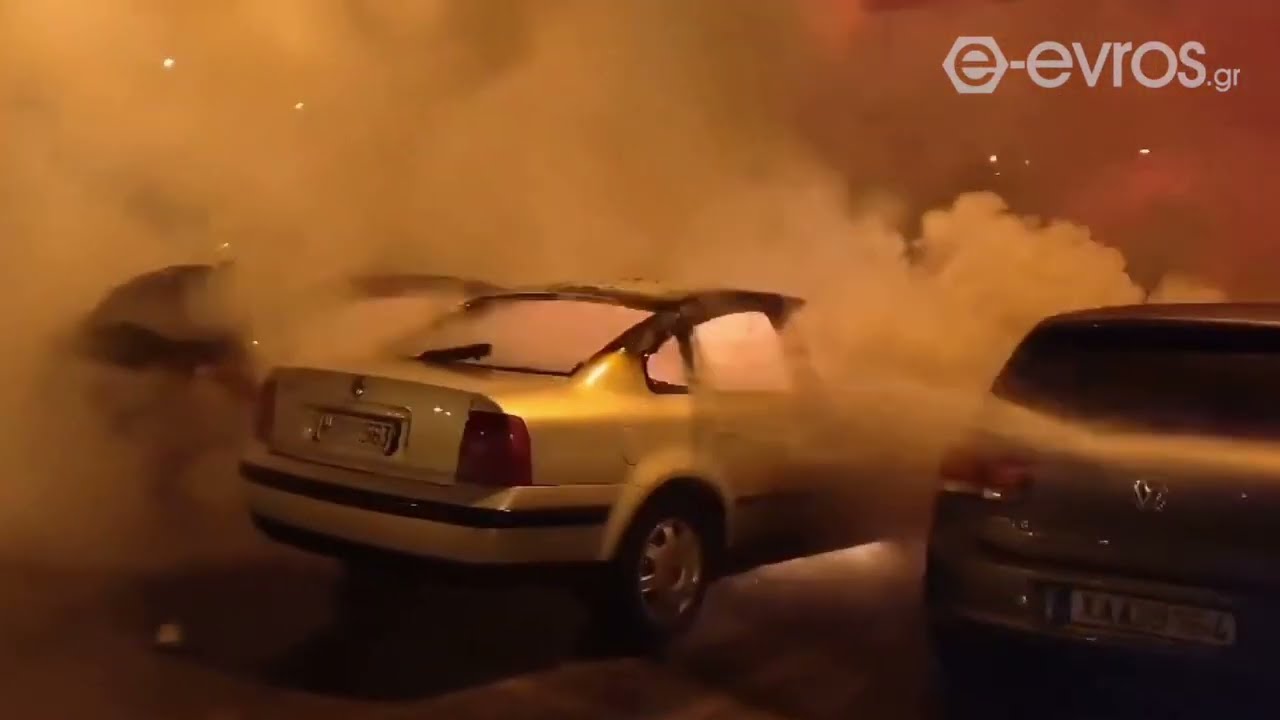 8 Autos auf dem Flughafenparkplatz von Alexandroupolis niedergebrannt