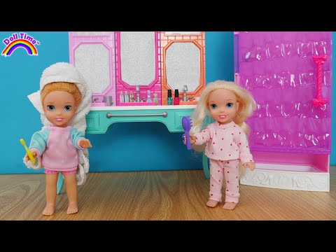 Elsa and Anna Morning Routine!